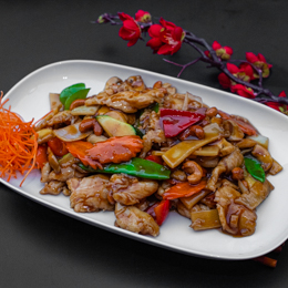 Filet de poulet sauté sauce piquante